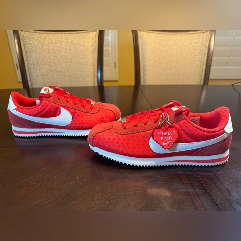 New Nike Cortez Valentines Day Heart Sneaker Shoes - Picture 12 of 16